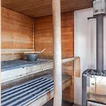 別荘 50's Charm By The With Sauna, Free Parking, 5 Bedrooms