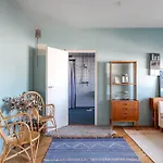 50's Charm By The With Sauna, Free Parking, 5 Bedrooms 別荘 ラハティ