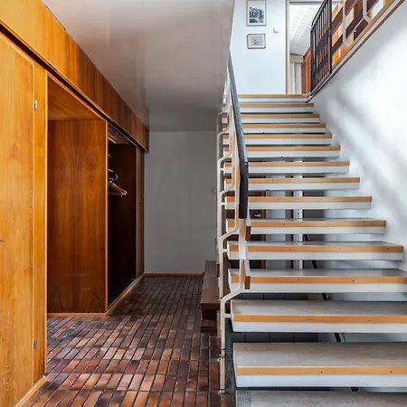 50's Charm By The With Sauna, Free Parking, 5 Bedrooms Holiday home *