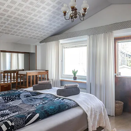 50's Charm By The With Sauna, Free Parking, 5 Bedrooms * Lahti
