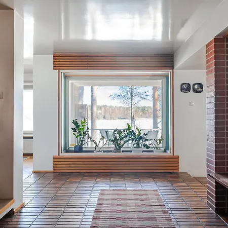 50's Charm By The With Sauna, Free Parking, 5 Bedrooms Holiday home *