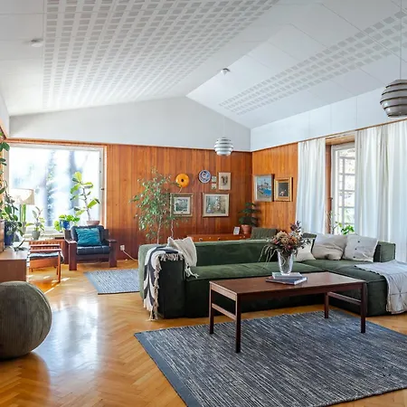 50's Charm By The With Sauna, Free Parking, 5 Bedrooms * Lahti