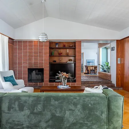 50's Charm By The With Sauna, Free Parking, 5 Bedrooms * Lahti