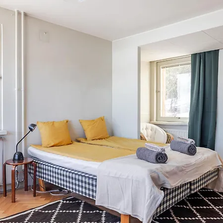 50's Charm By The With Sauna, Free Parking, 5 Bedrooms