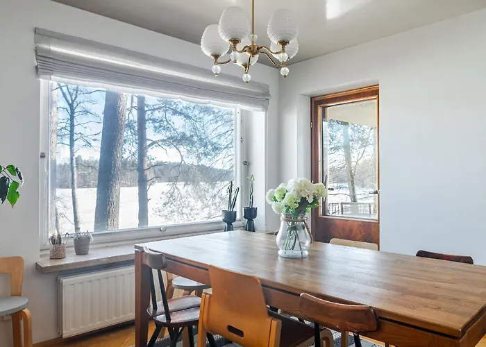 50's Charm By The With Sauna, Free Parking, 5 Bedrooms * 拉赫蒂