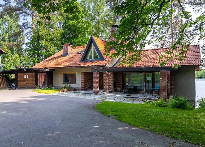 50's Charm By The With Sauna, Free Parking, 5 Bedrooms 度假居